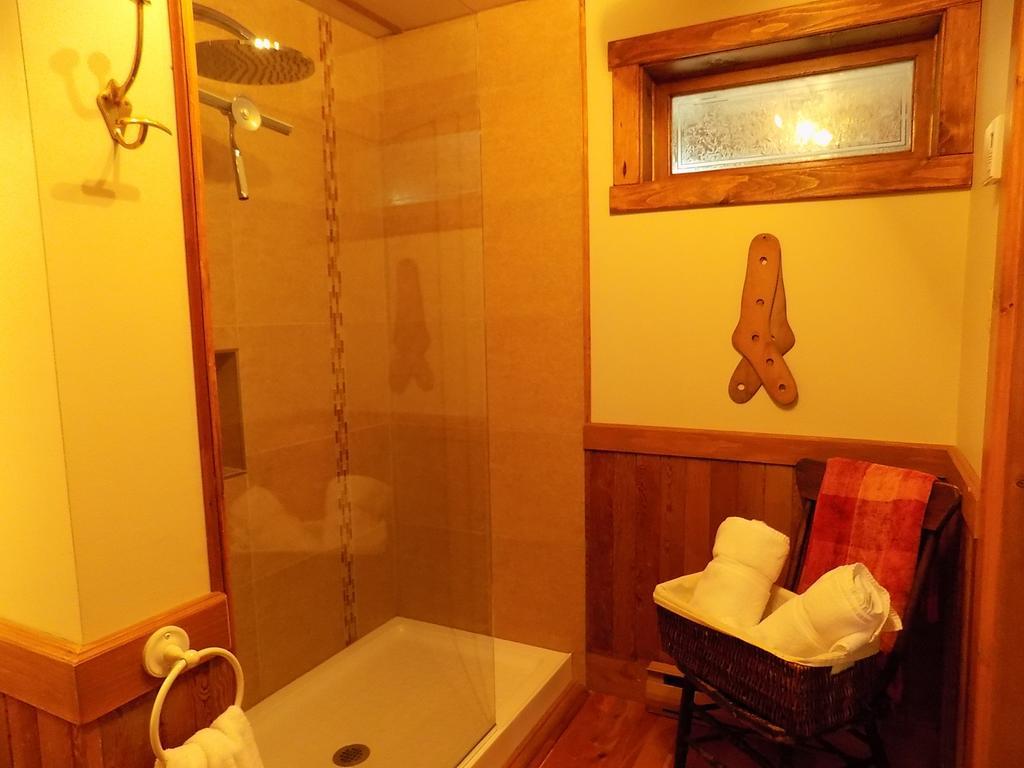 A L'Ancestrale B&B Magog Phòng bức ảnh