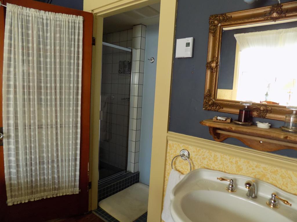 A L'Ancestrale B&B Magog Phòng bức ảnh